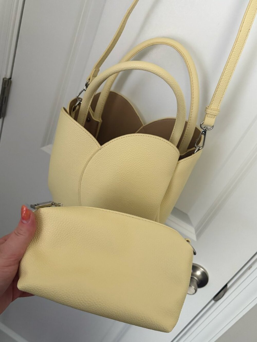 Melie Bianco Tulip Top-Handle Crossbody Tote Bag - Picture 6 of 7